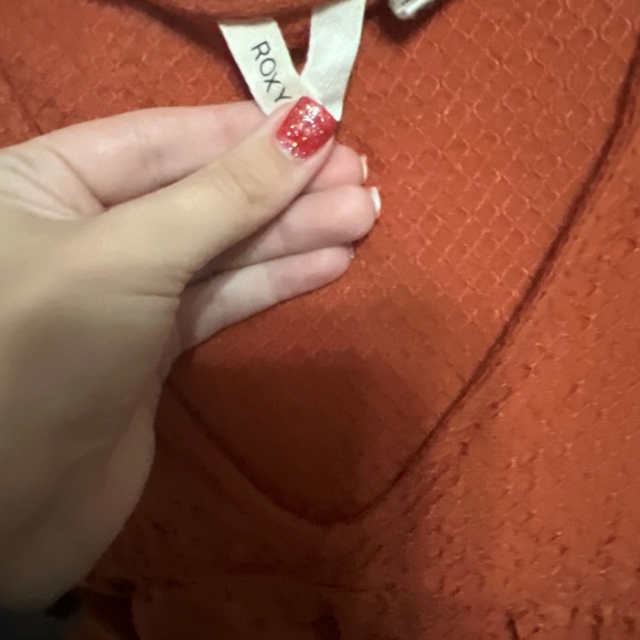 Roxy low-cut Top - Picture 3 of 3